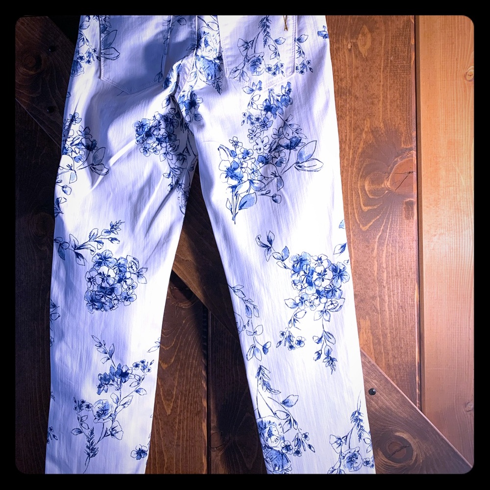Novelty jeans